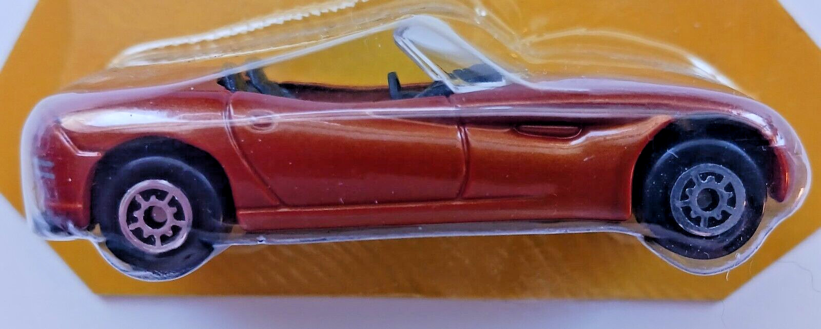 Dodge Copperhead Concept Die Cast Metal Car, Maisto 1:64, New on a Cut Card