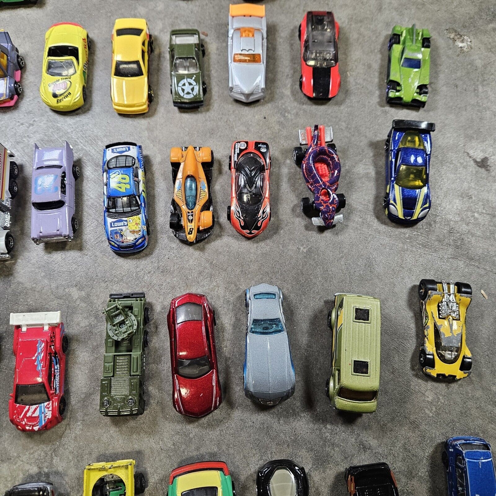 Mixed Lot Of Die Cast And Plastic Cars Different Brands Lot Of 88