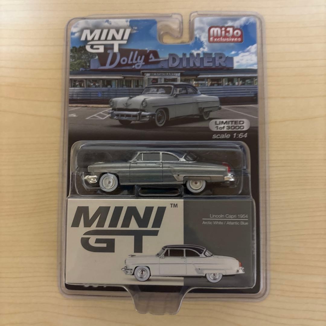 MINI GT Lincoln Capri 1954 Chase