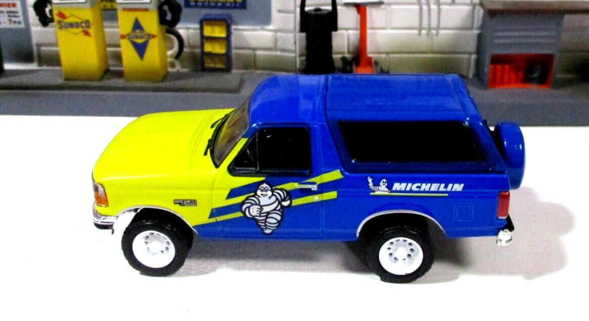 Greenlight 1996 Ford Bronco XL Michelin Tires Removable Top New/Loose Metal