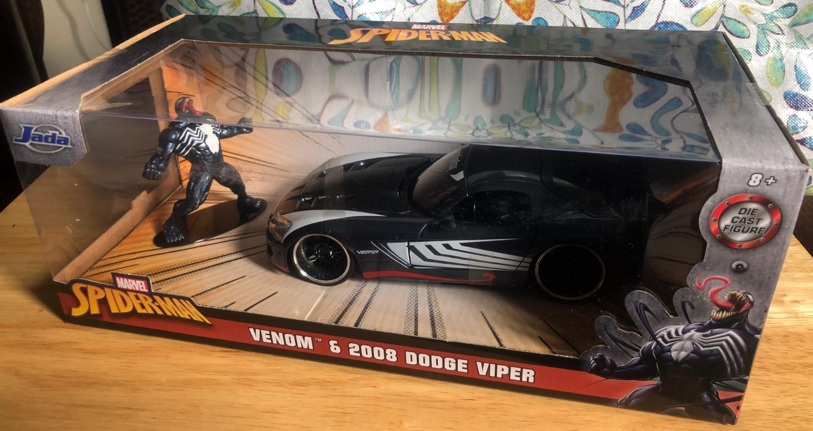 Jada Marvel Spider-Man Venom 2008 Dodge Viper 1:24 Diecast Car & Venom Figure Ne