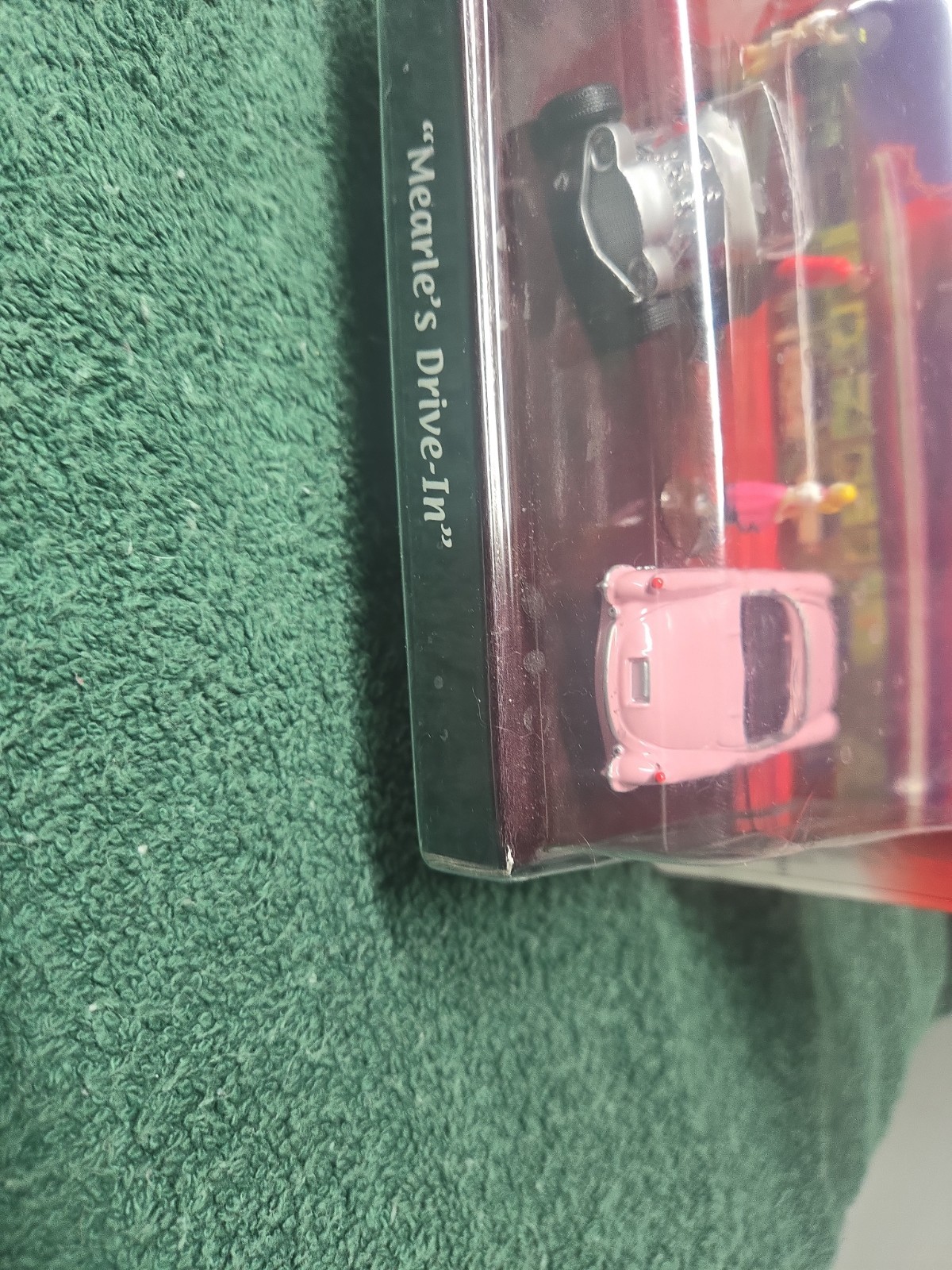 Johnny Lightning 1:64 Mearle’s Drive-In American Flashbacks in time Diorama