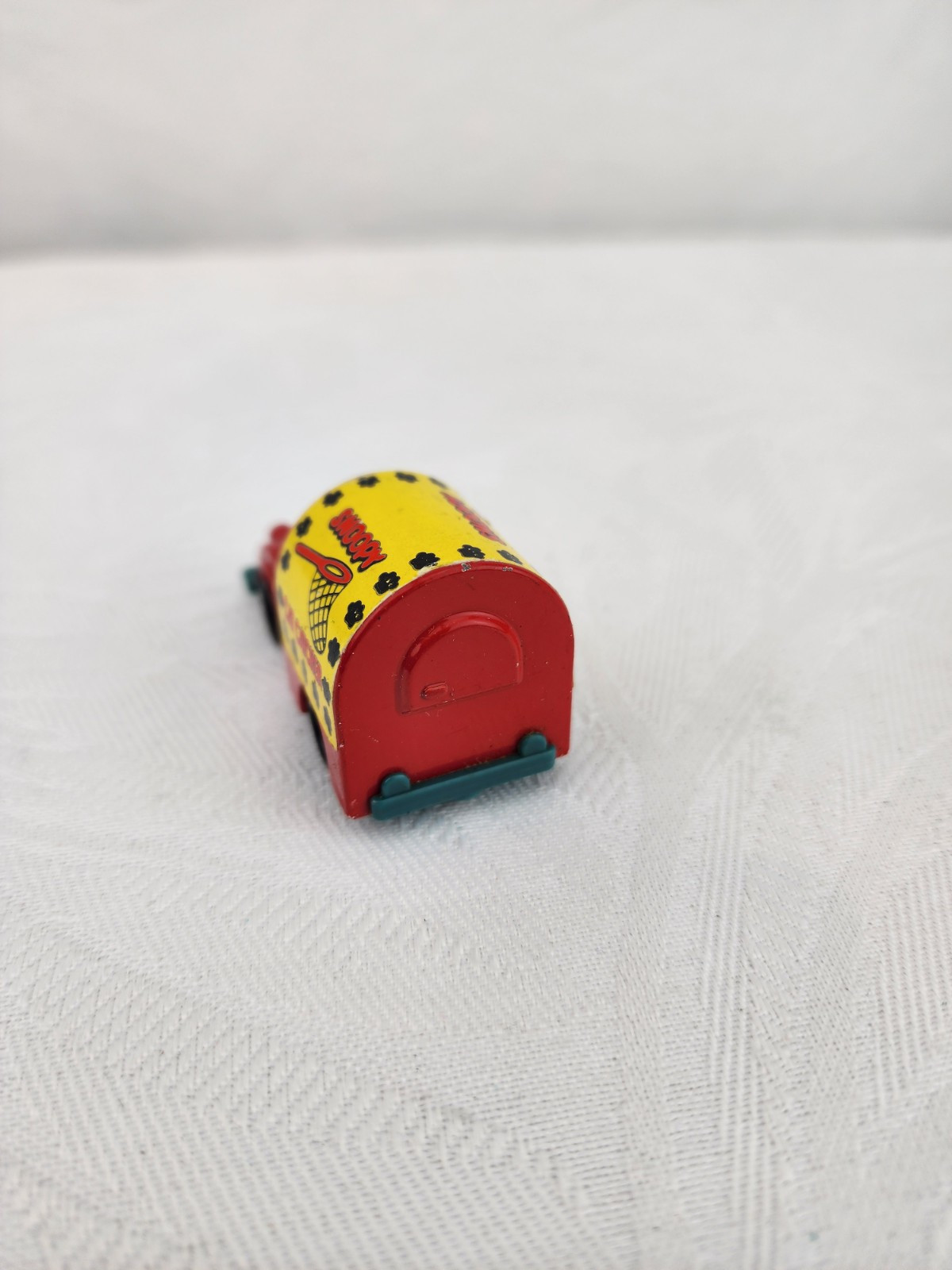 VTG Aviva Peanuts Snoopy Cat Catcher Die Cast Truck. Snoopy Corp. 1958-1966