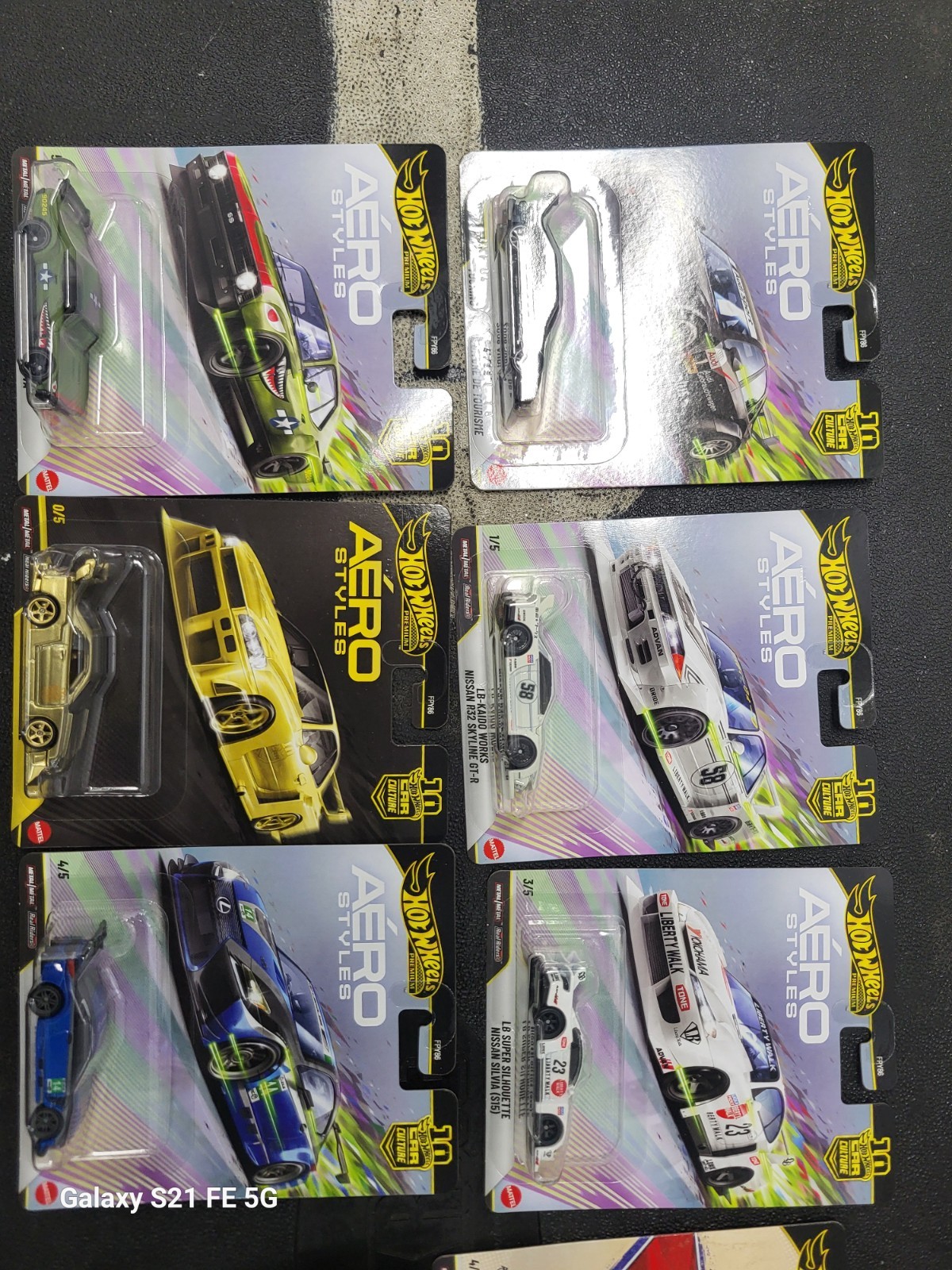 Hotwheels Aero Styles Chase With Set