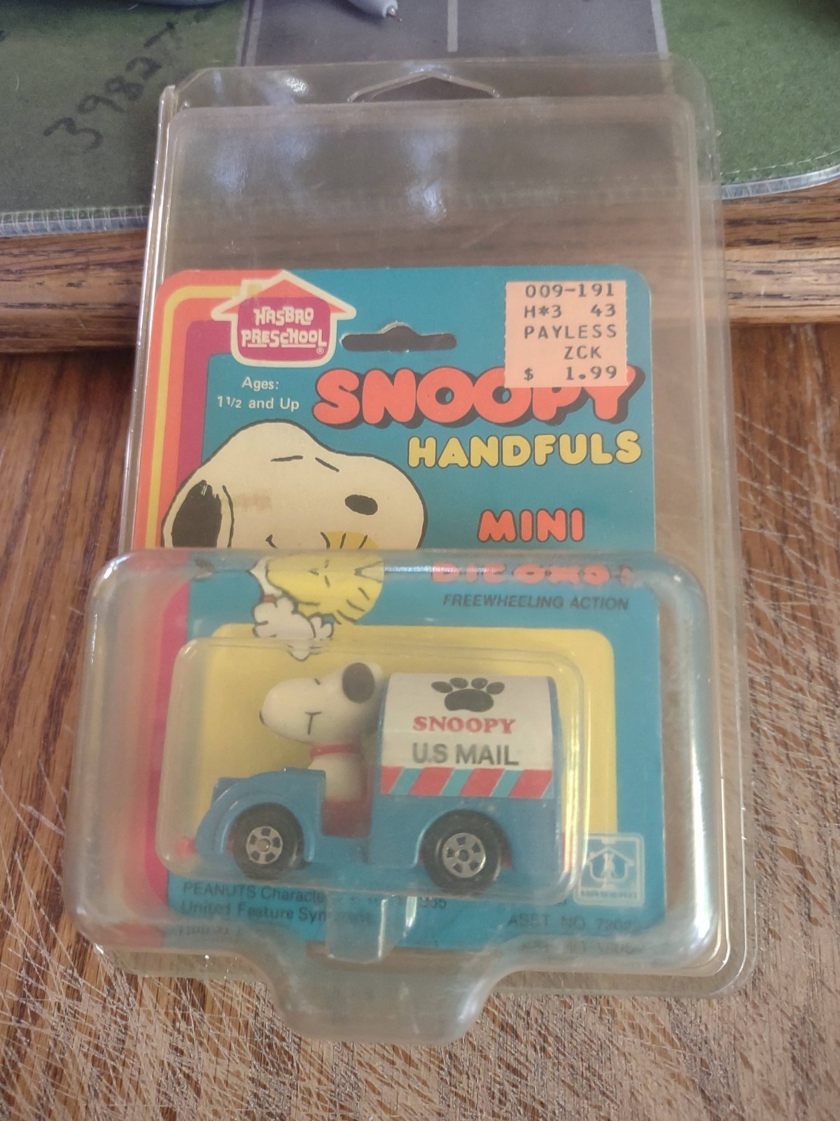 Vintage New NIB HASBRO SNOOPY Handfuls Mini Diecast MAIL TRUCK 1965 Hong Kong