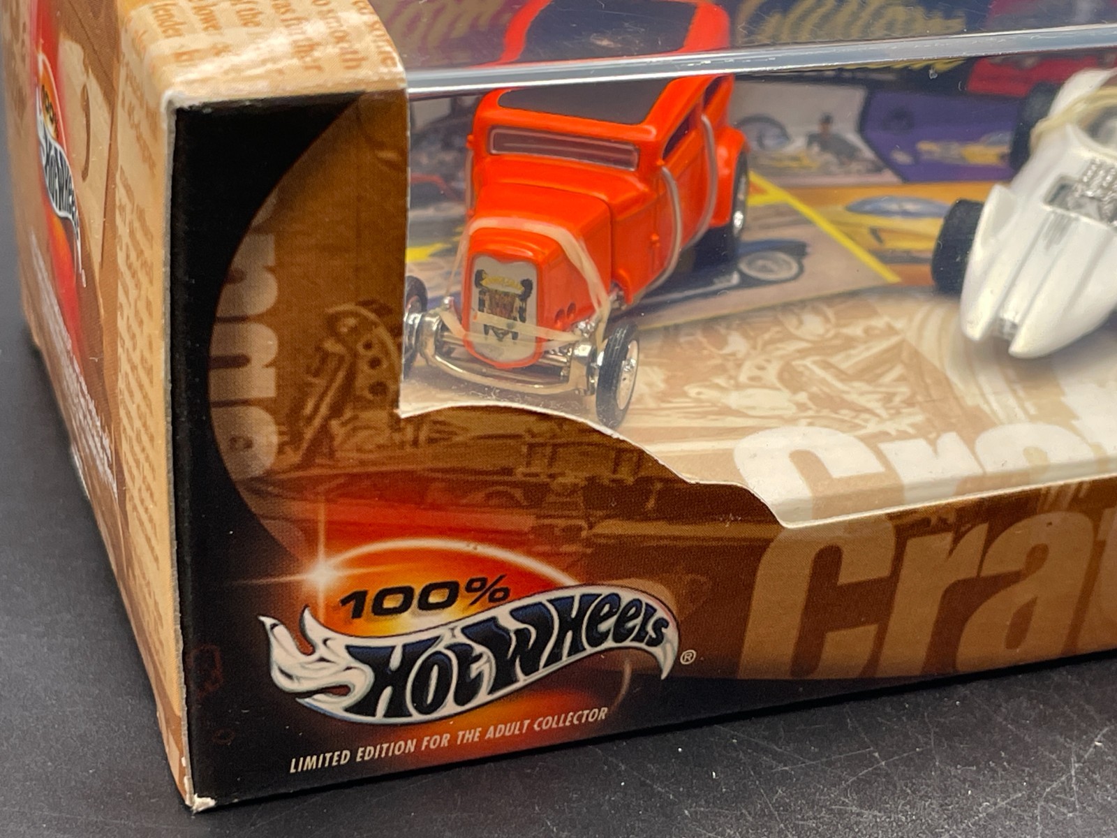 100% HOT WHEELS HOT ROD SERIES 6 ROD & CUSTOM W/ORANGE CRATE & WHITE MANTA RAY
