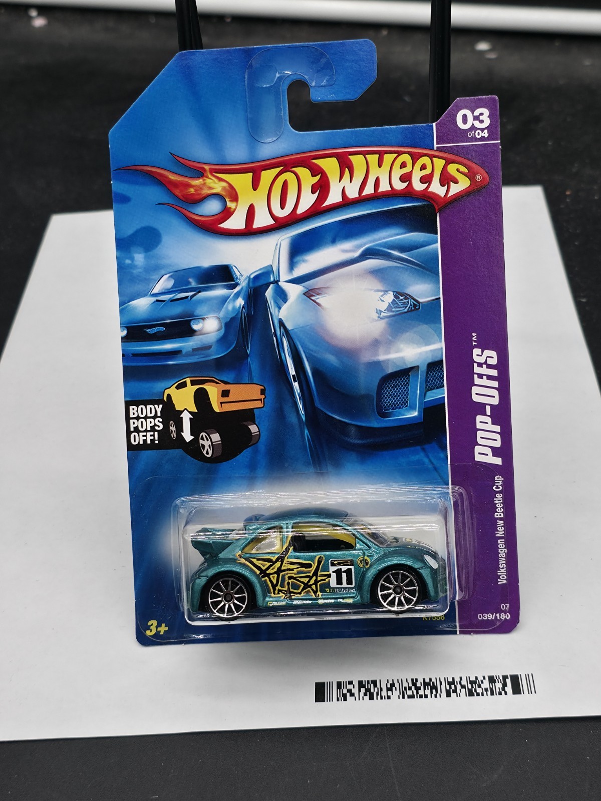 2007 Hot Wheels Pop-Offs Volkswagen New Beetle Cup # 39