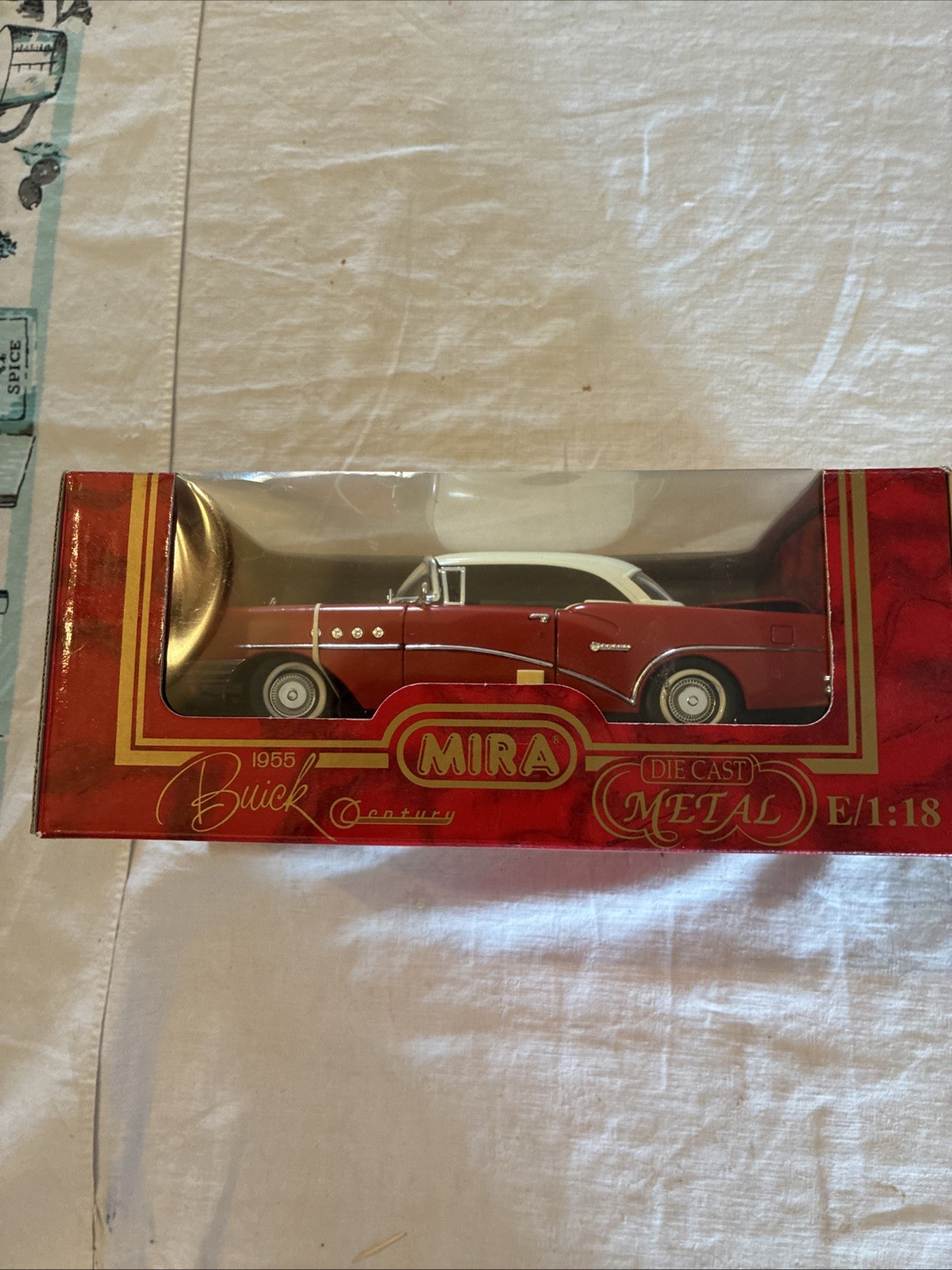 MIRA 1955 BUICK CENTURY GOLDEN LINE 1/18 SCALE DIECAST NEW