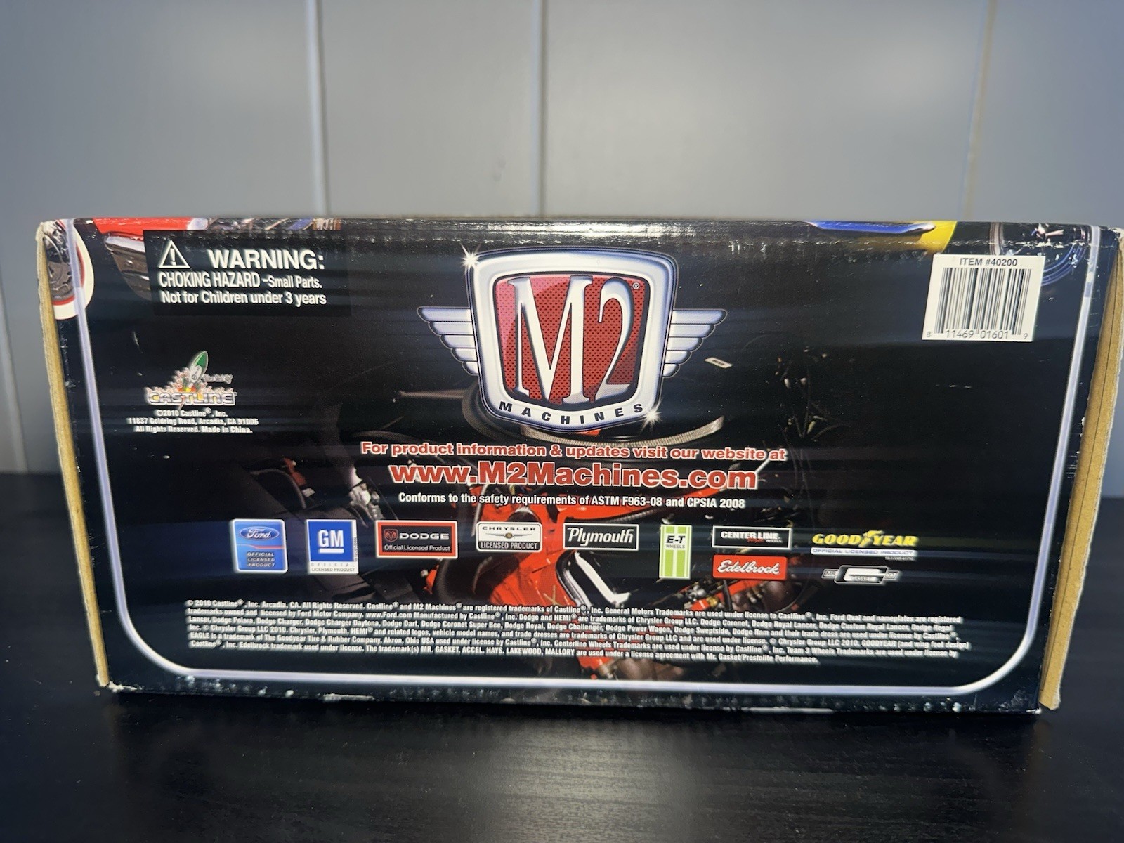 M2 Machines 1/24 Premium Edition Detroit-Cruisers 1971 Plymouth Hemi Cuda