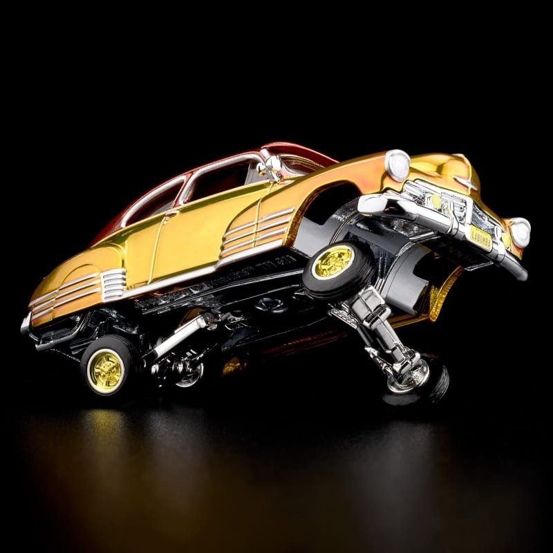 Hot Wheels Lowrider Style Diecast Car Model Vehicle Car Gold Red Chrome