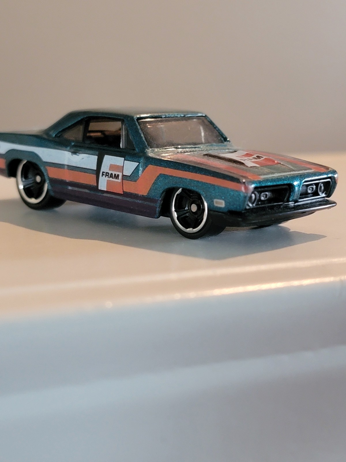 Hot Wheels CUSTOM fram 1968 Baracuda (1983 silverado Version)