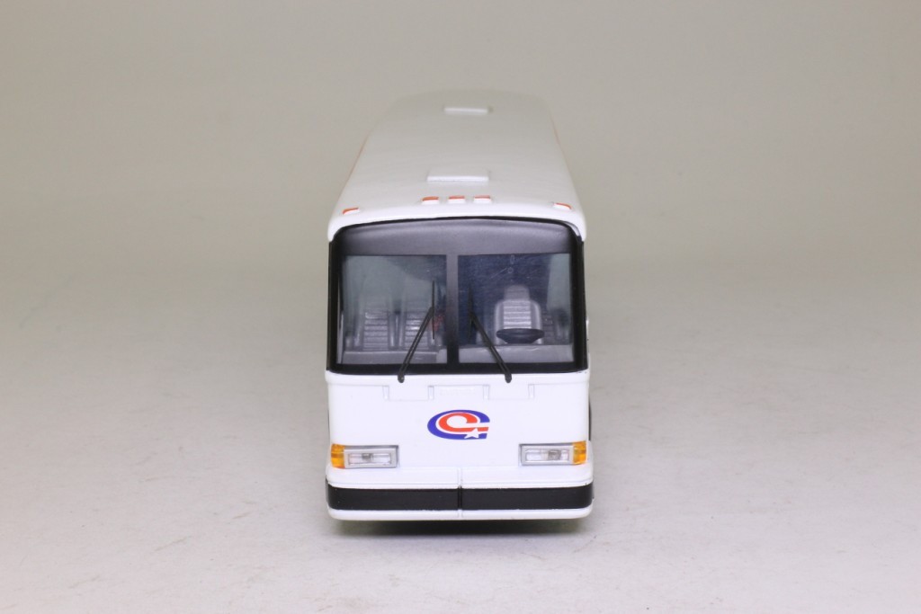 Corgi MCI-102 Coach Bus-Coach USA 1:50 Scale DieCast NIB with mirrors-NO ID Card