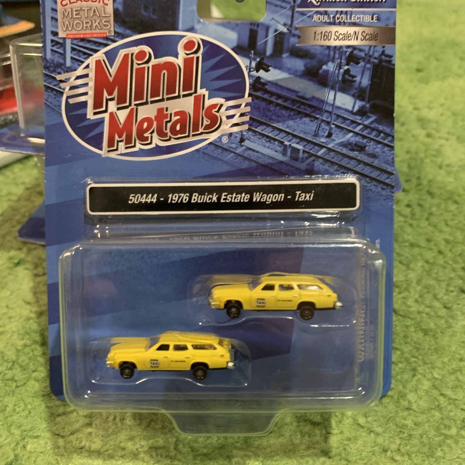 50444 1976 Buick estate wagon Taxi