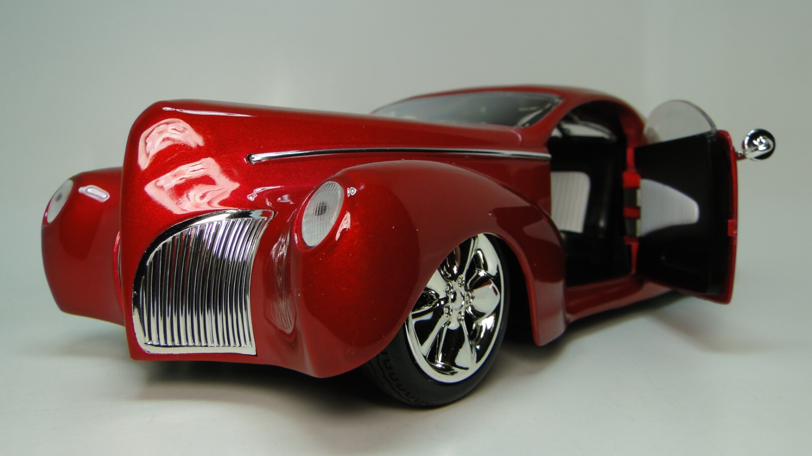 Hot Rod Ford Mecury Merc Chopped Dragster1:18Race Car Racing12Custom24Racer Red