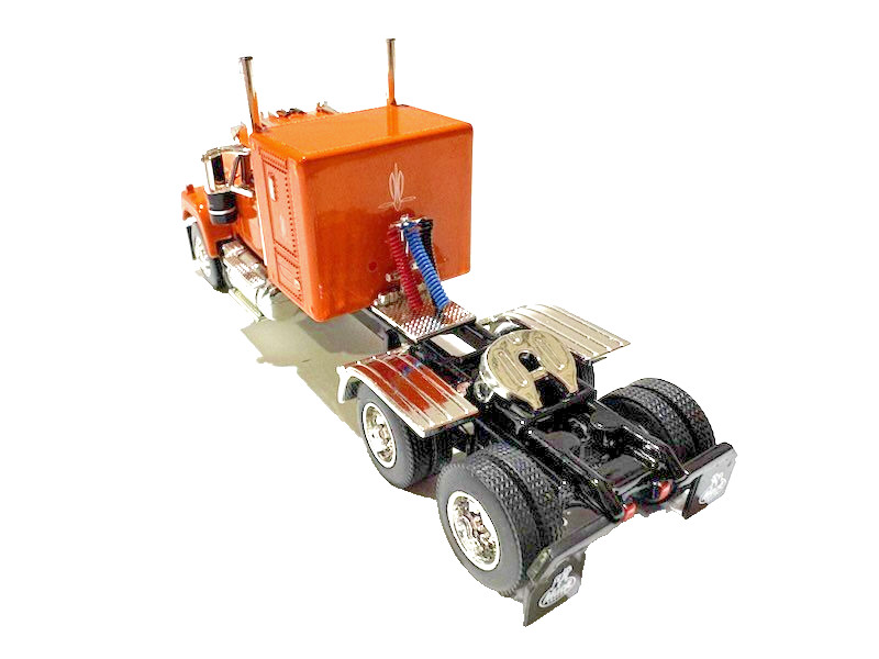 DCP / FIRST GEAR 1/64 SCALE MACK SUPER LINER FLAT TOP SLEEPER ORANGE