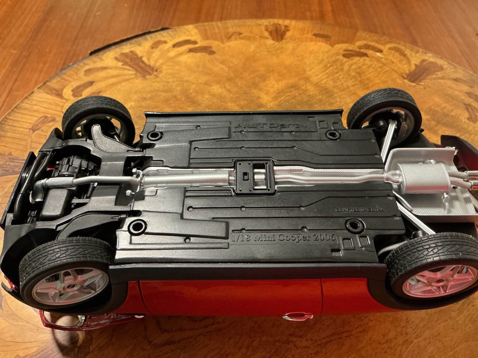 Mini Cooper 1:18 scale 2006 Red Diecast For Repair only