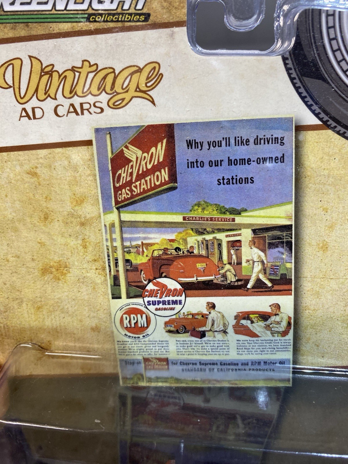 Greenlight Vintage Ad – 1948 Ford super deluxe convertible orange 1/64 NIB
