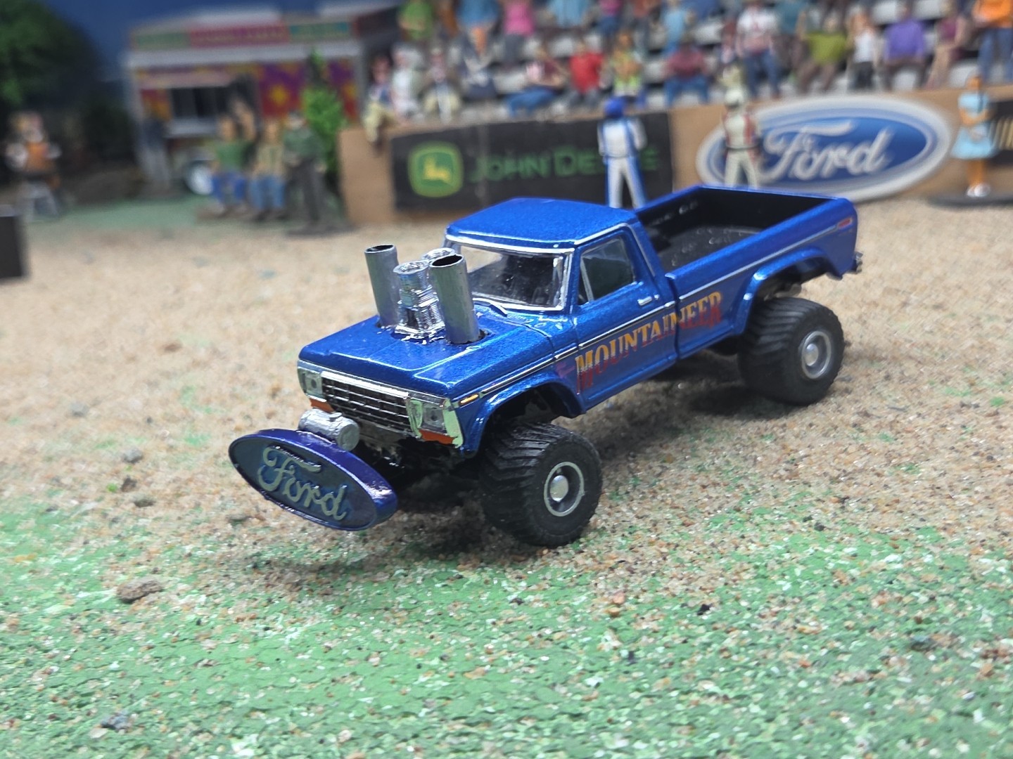 CUSTOM BUILT 1:64 GreenLight 1979 FORD HOT ROD PULLING TRUCK ertl puller dcp 460