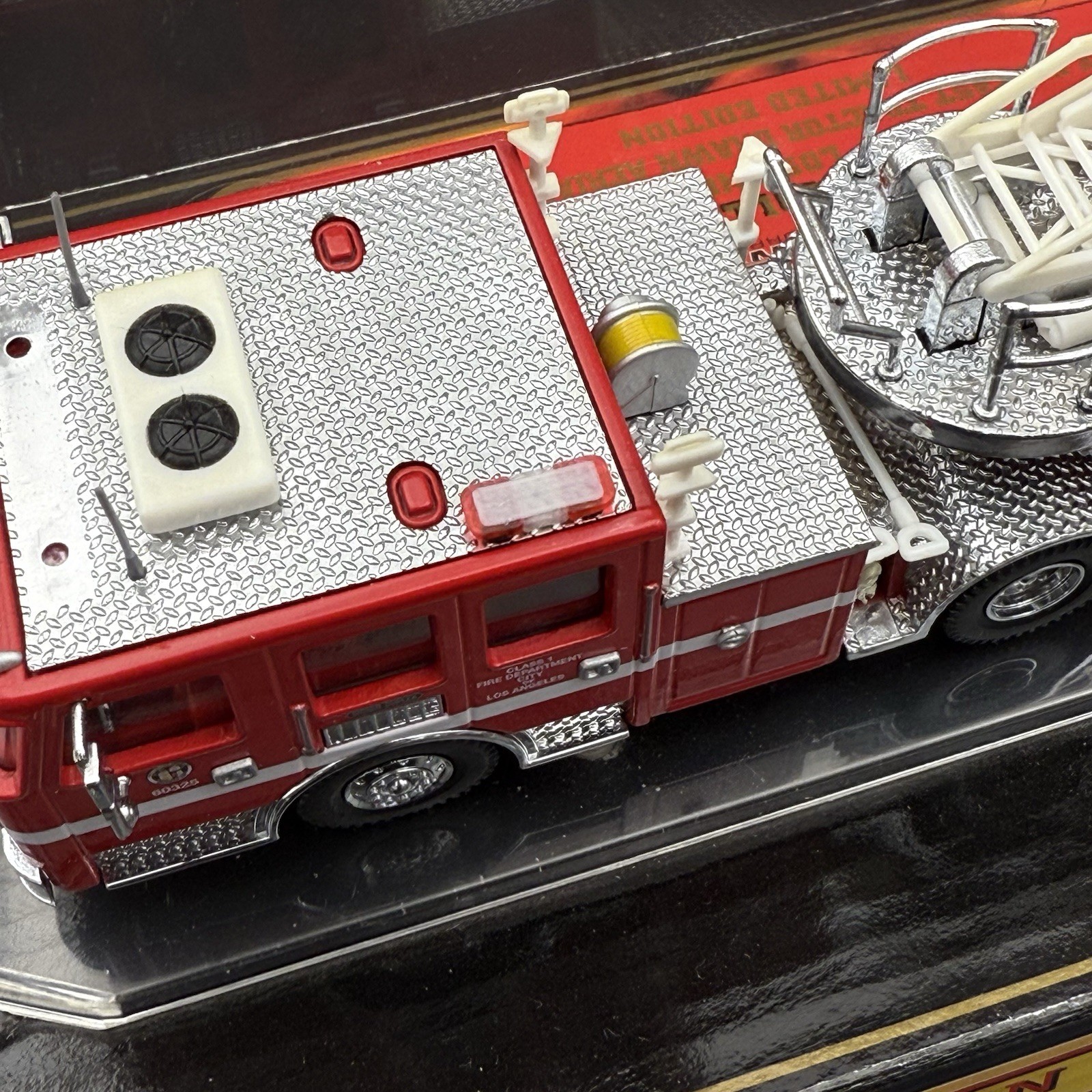 2 Pack 1/50 Mini Whelen Edge Red Clear Lightbar Gray Top Police Fire EMS 5012RCR
