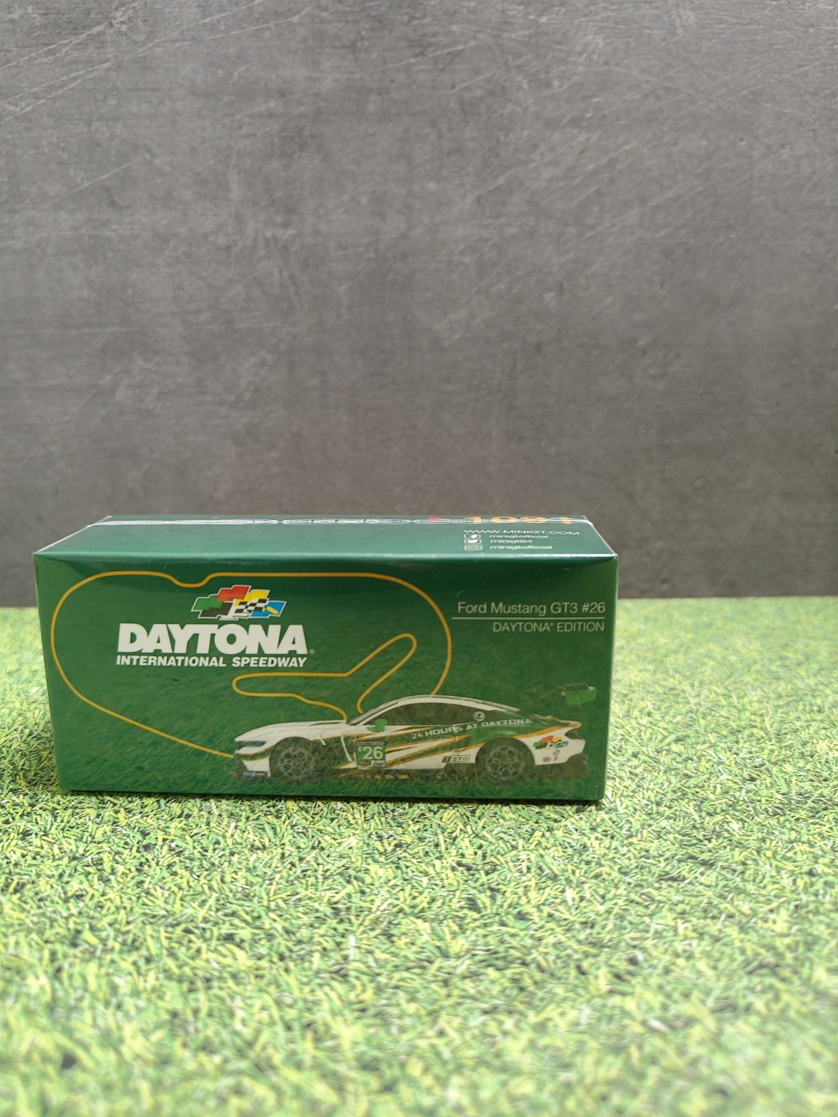 TSM Model MINI GT Ford Mustang GT3 #26 Daytona Edition 1:64 Official Licensed