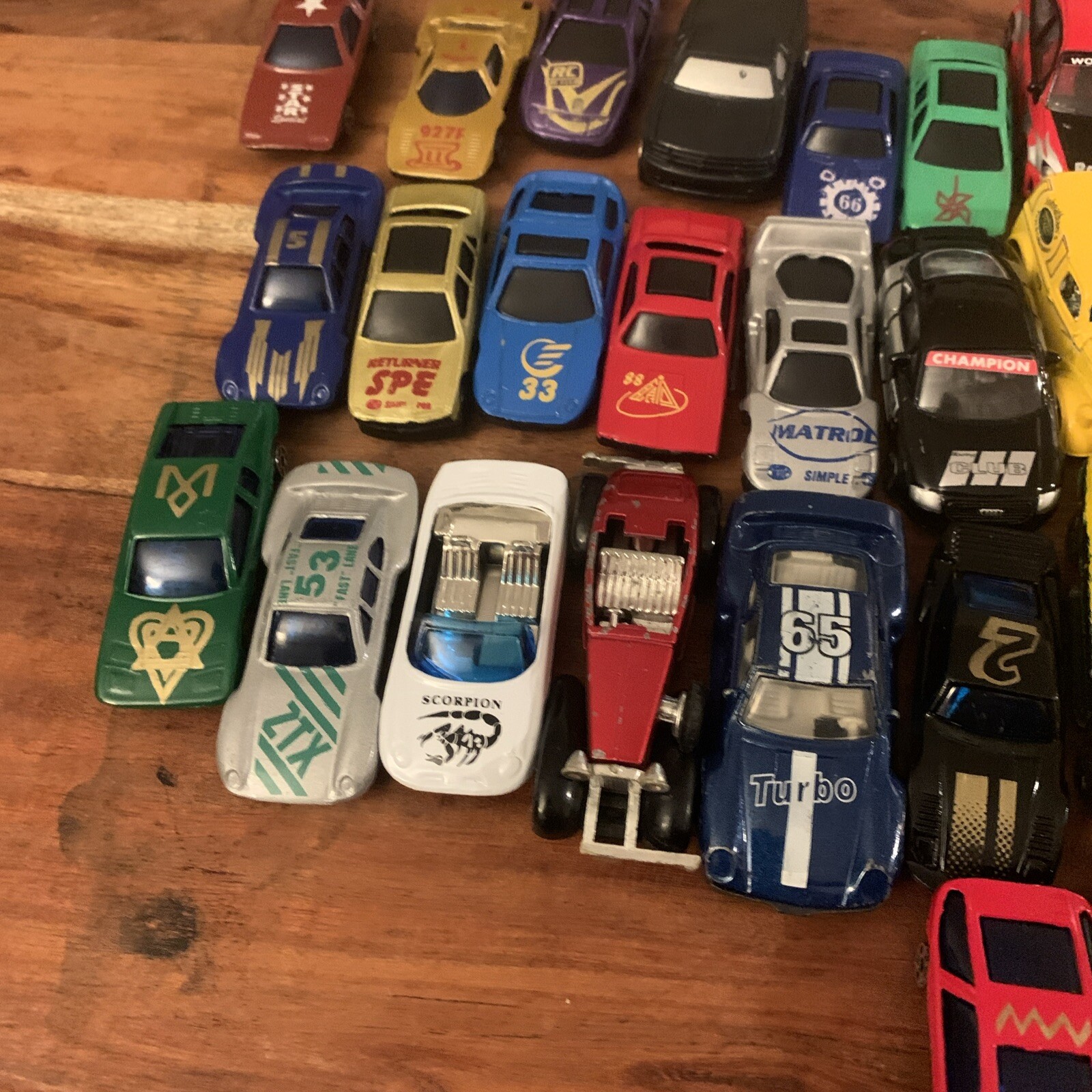 1/64 Scale vintage Vehicle Diecast Toys Suntoys And Other Assorted 35 Cars