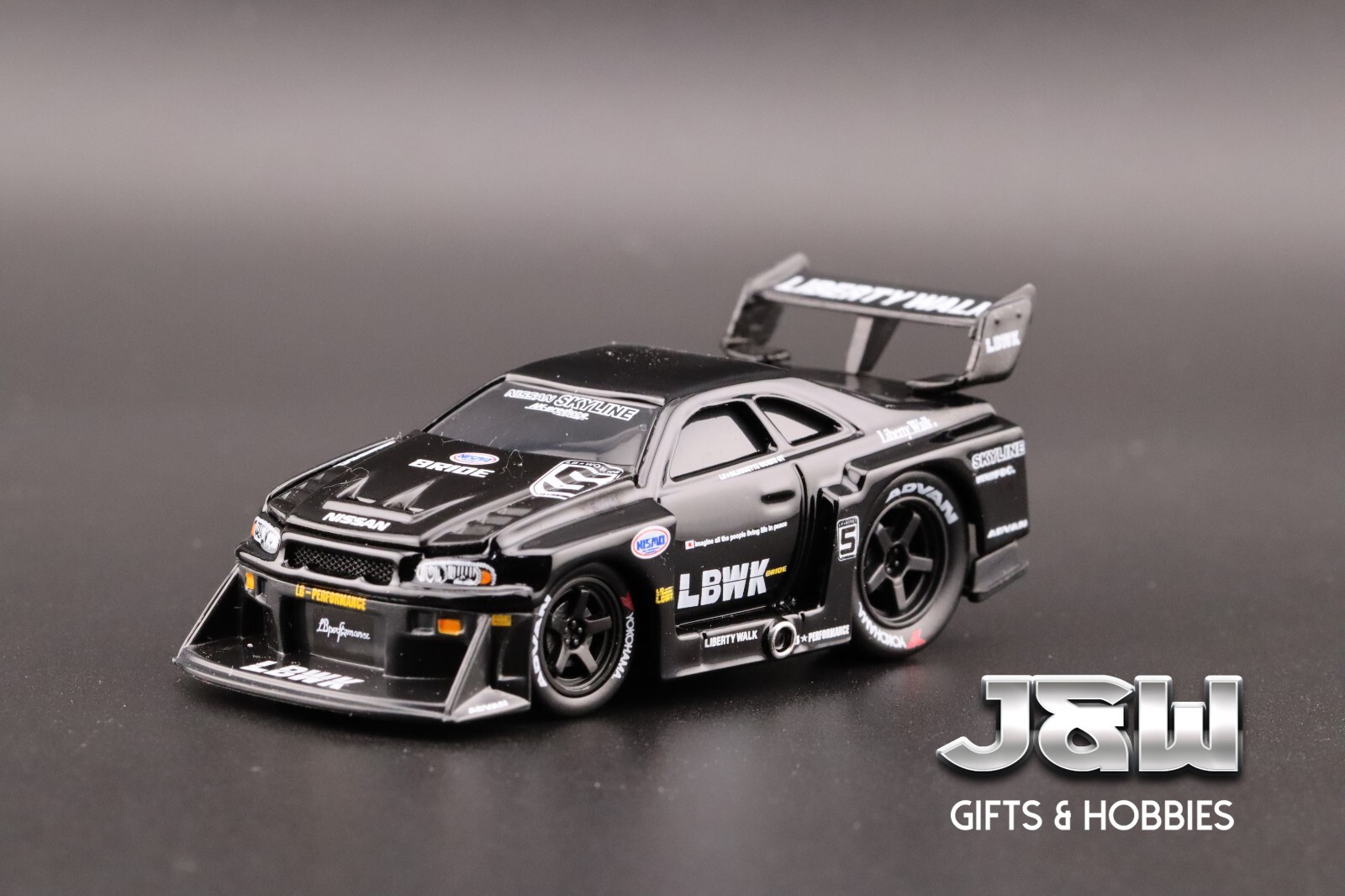 Muscle Machines LBWK Nissan GT-R R34 Super Silhouette Black 11556 1/64