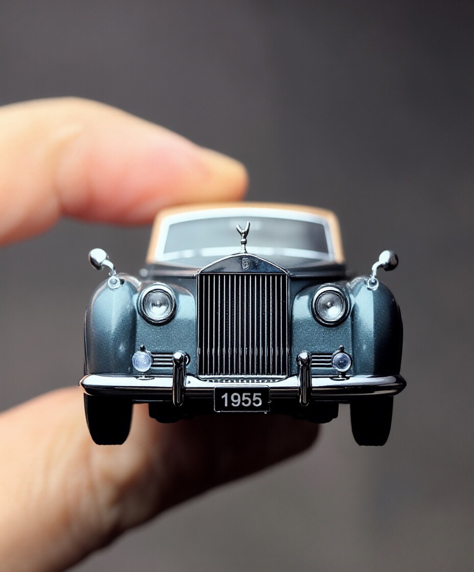 GFCC 1:64 Limited 1955 Silver Cloud I Classic Model Diecast Metal Car