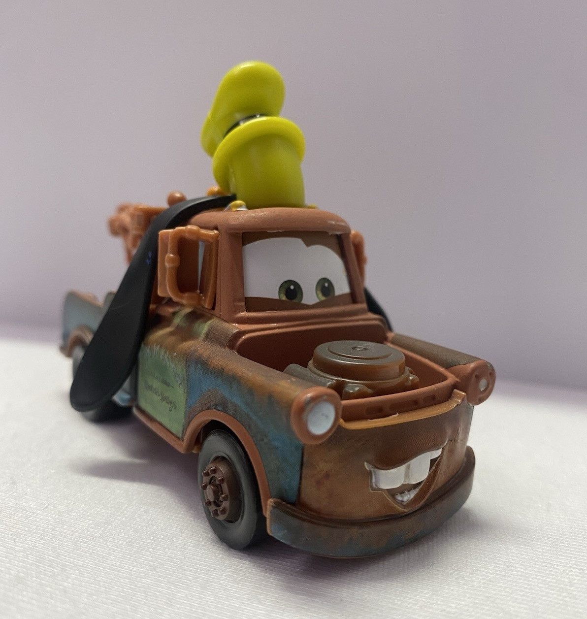 Mattel Disney Pixar Cars Goofy Tow Mater Disney Parks Exclusive