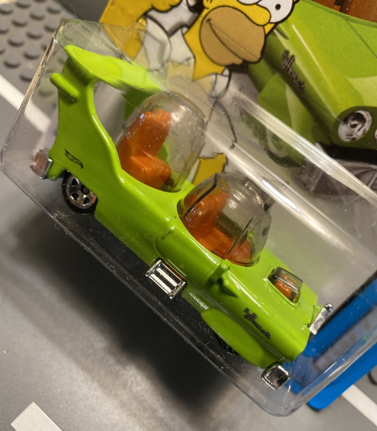 Hot Wheels HW CITY The Simpsons Family Car And The Homer Lot Protect Packs