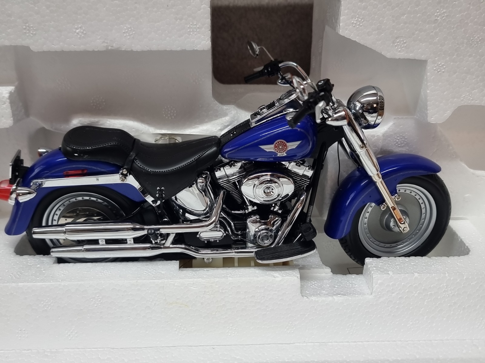 Franklin Mint 1:10 Scale 2006 Harley Davidson Fat Boy New With Papers