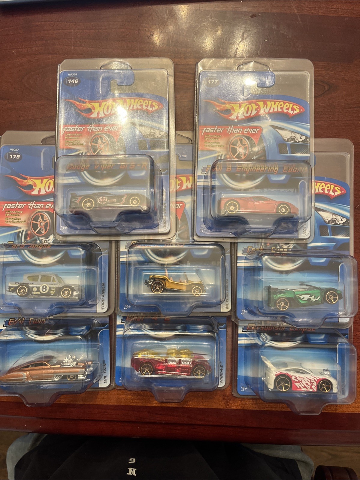 2005 HOT WHEELS FASTER THAN EVER LOT OF 8 VARIOUS CARS FTE NIP FREE SHIPPING