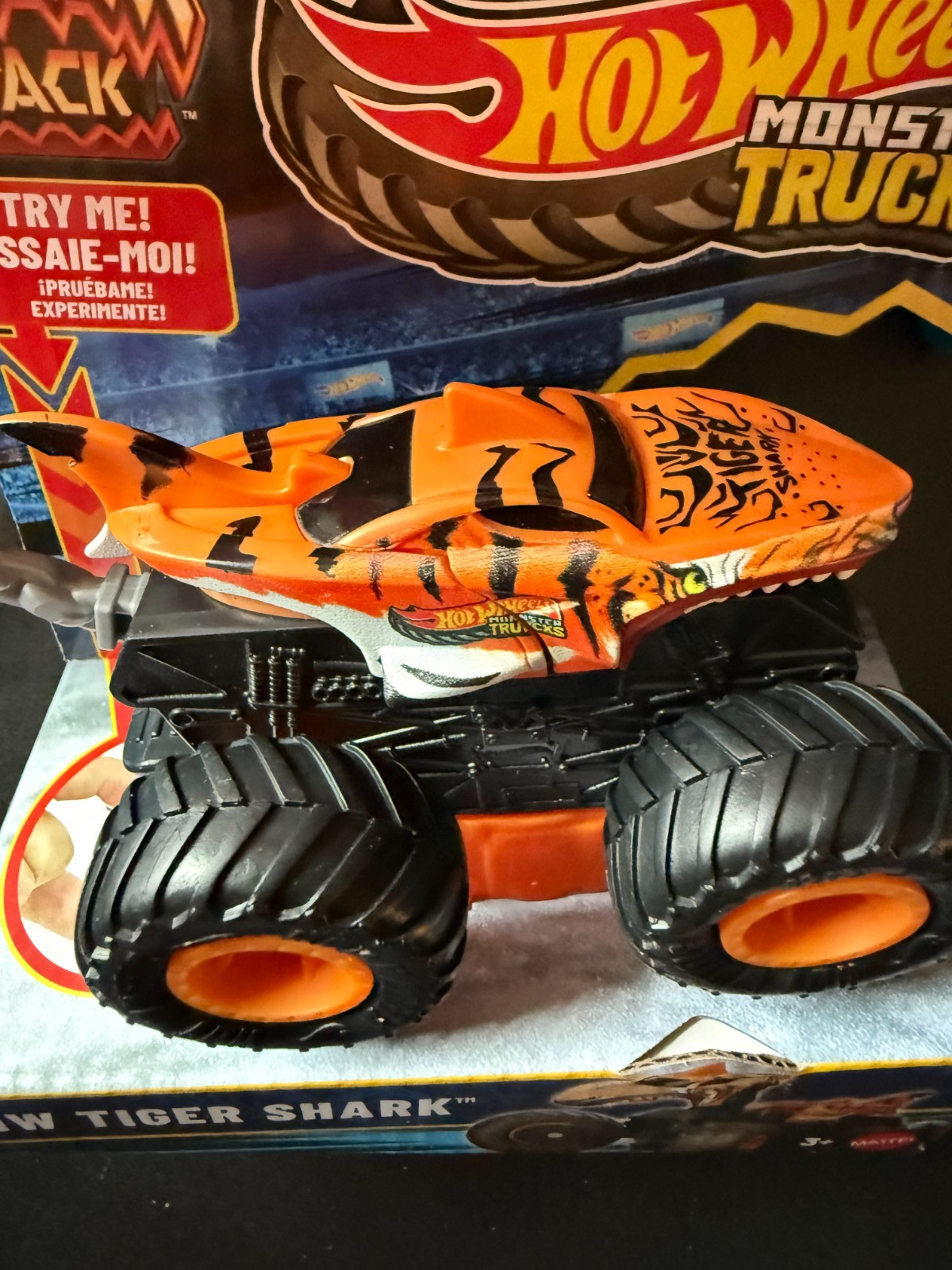Hot Wheels Monster Trucks Attack Pack HW Tiger Shark