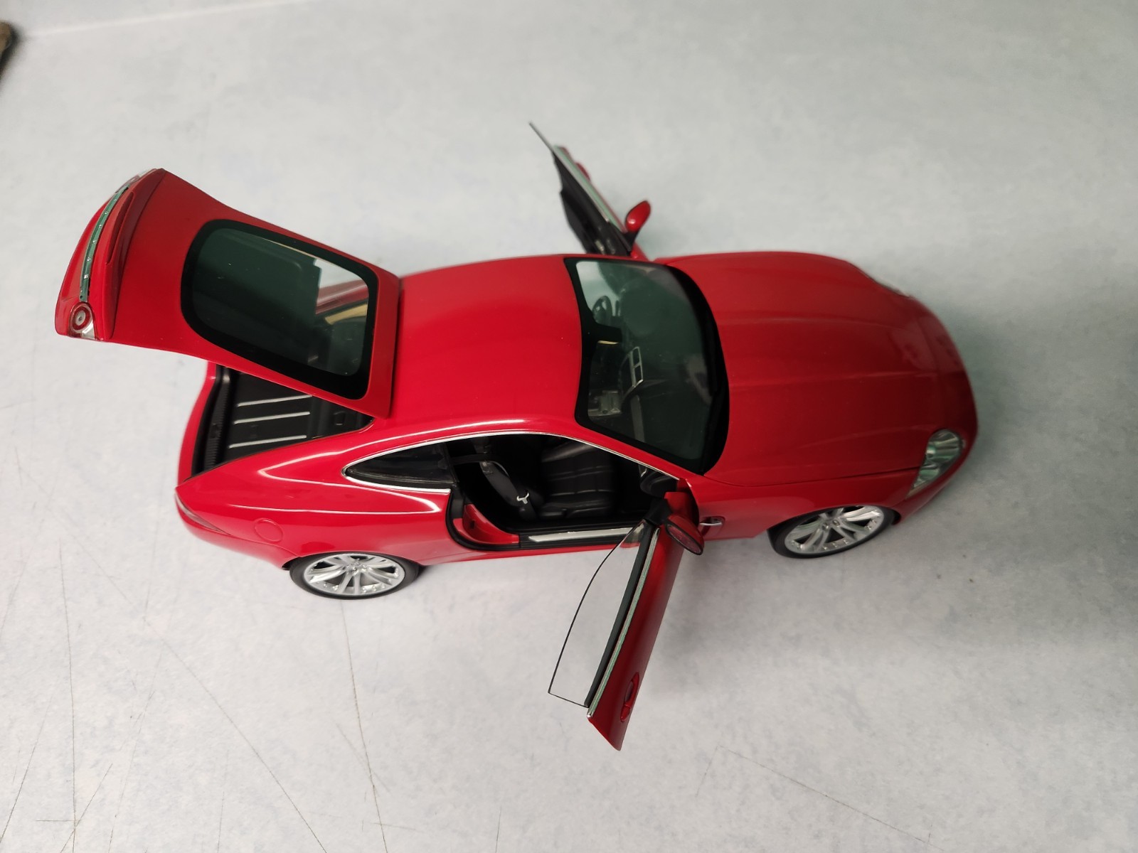 MINICHAMPS 1/18 SCALE 2006 JAGUAR XK X150 THE NEW XK RED COUPE PAULS MODEL ART