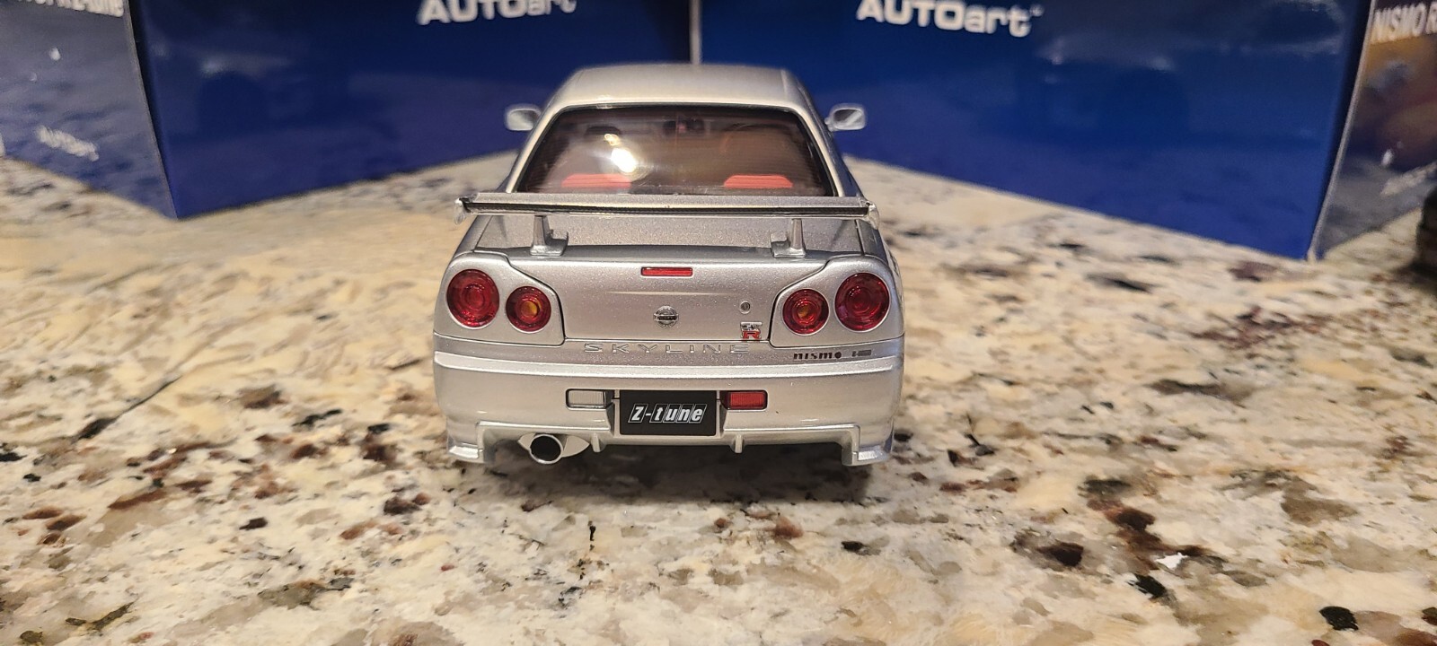 Nissan Skyline GT-R (R34) Z-Tune, Z-Tune Silver in 1:18 scale by AUTOart 77461