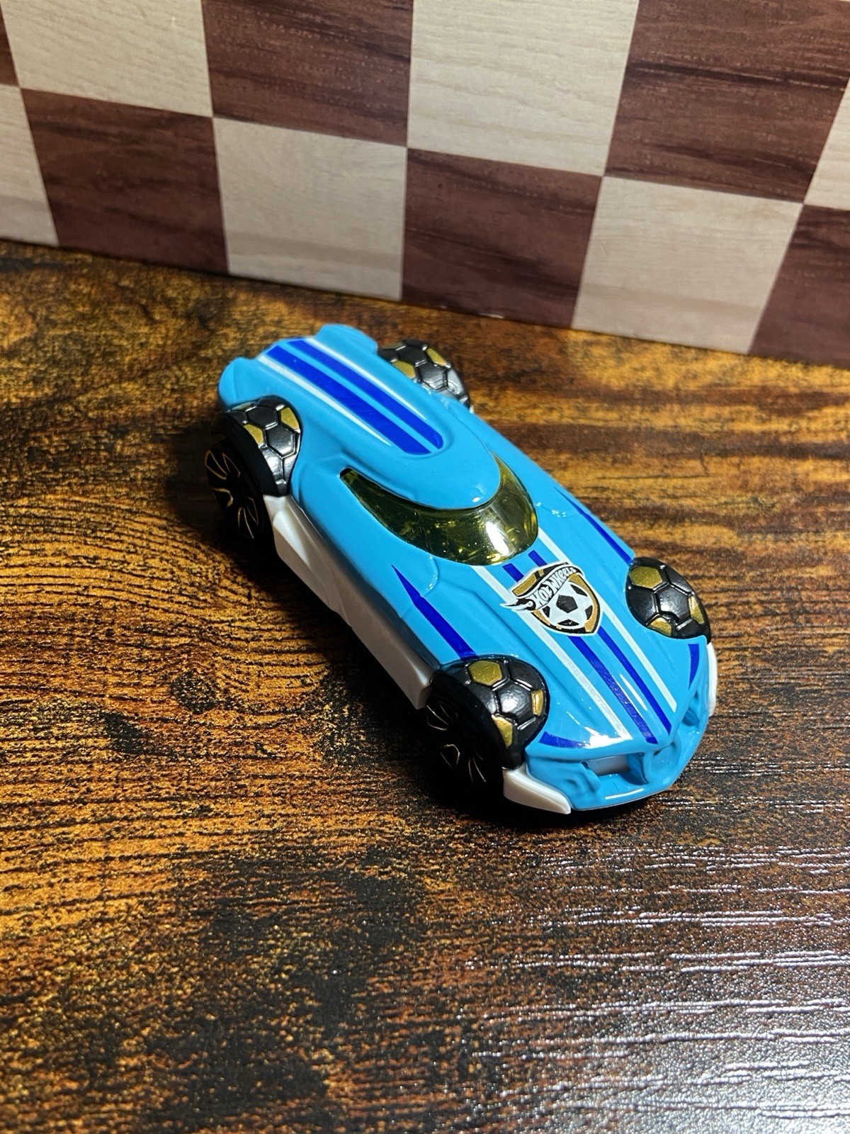 Hot Wheels BDD12 Diecast Car Blue White Gold Black 1:64 Model Vehicle 2013