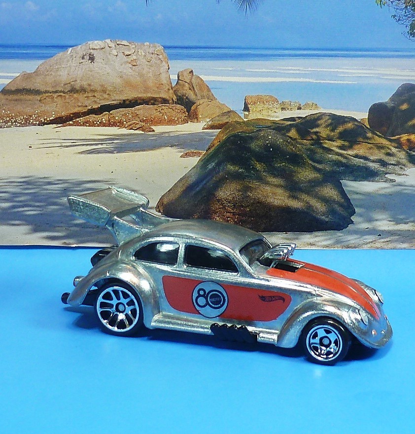 HOT WHEELS ZAMAC VW DRAG BEETLE 80TH ANNIVERSARY REPLAY THE CLASSIS 1/64