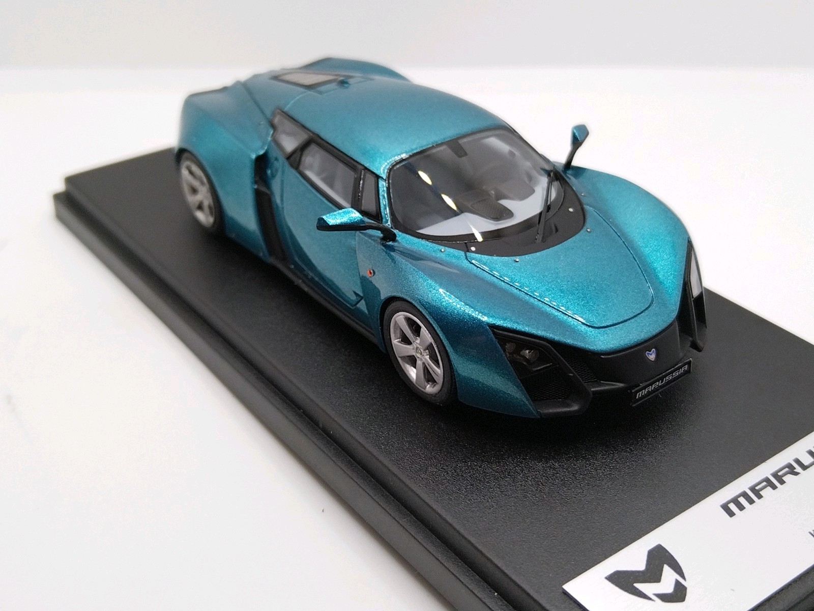 LOOKSMART 1/43 Marussia B2 2009 Glacier. Limited 090/165. Wow Rare!