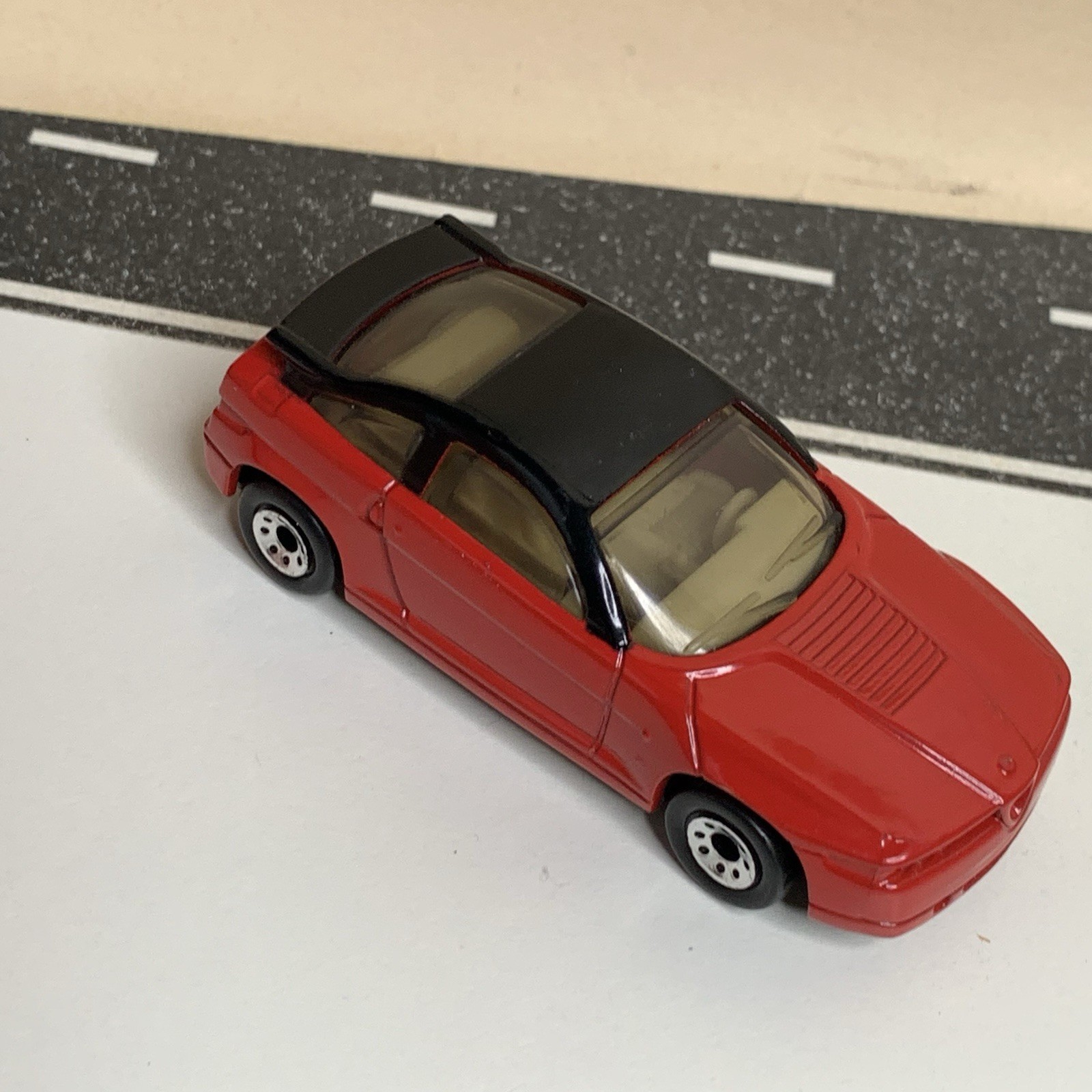 1990 Matchbox Superfast MB 15 Alfa Romeo SZ Red/Black Roof w/Tan Interior 1:64