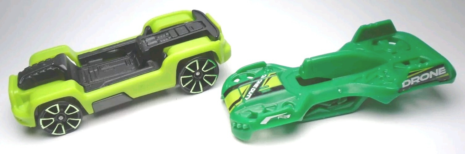 2022 HOT WHEELS DRONE DUTY GREEN 1:64 DIECAST 2 3/4″ CAR W WHITE – REMOVABLE TOP
