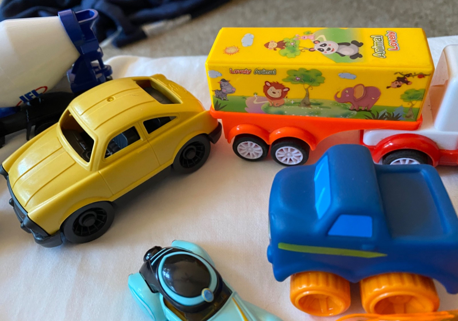 Various Cars Trucks Lot of 12 Vehicle Toys 017-005