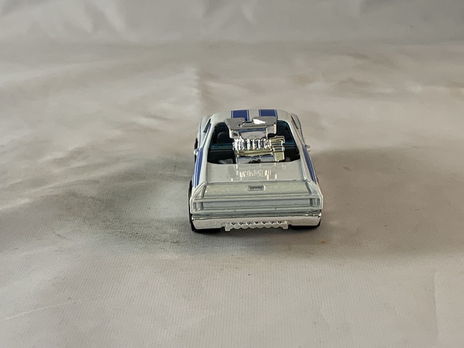 Hot Wheels 1968 El Camino 2011 Main Street White 5SPs