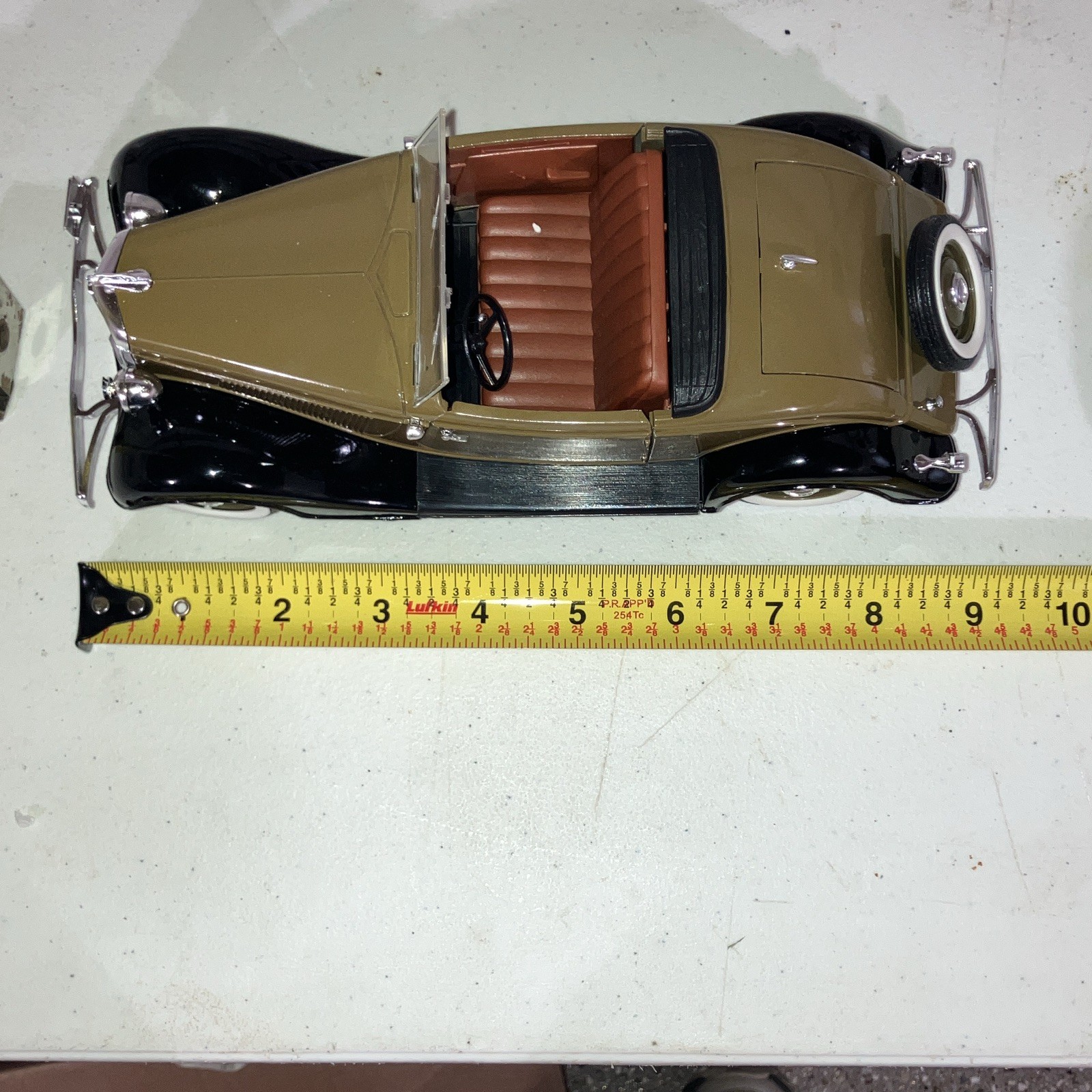 Fairfield Mint 1:24 1936 Ford Phaeton Diecast Tan/Black Opening Doors, Vintage