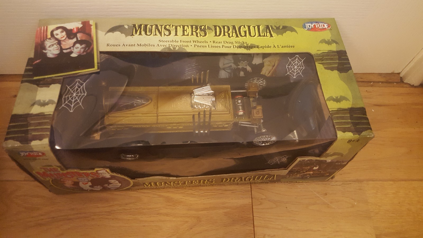 joyride munsters dragula 33266 1/18 diecast movie coffin dragster car boxed