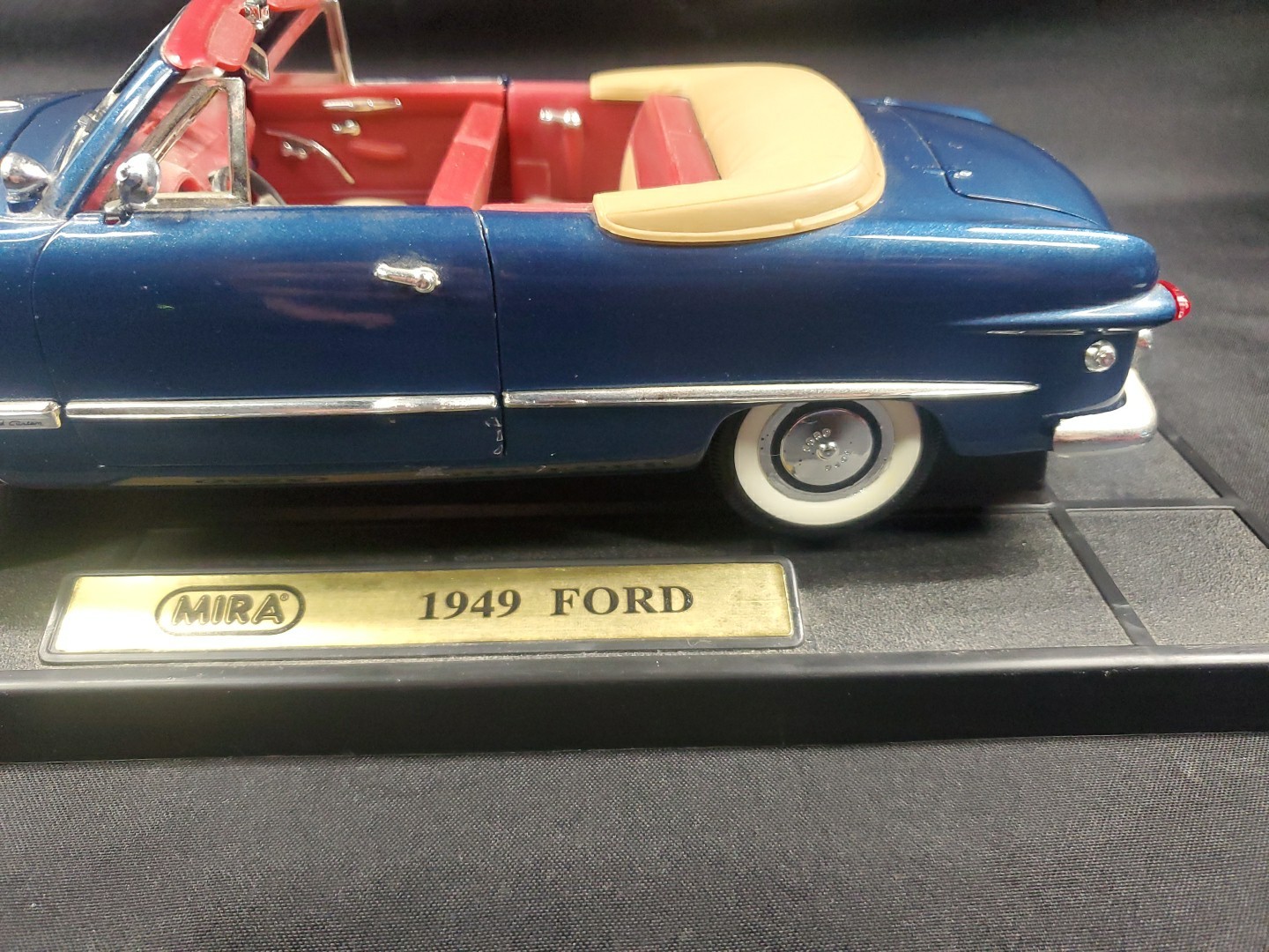 1/18 Mira Golden Line 1949 Ford Custom Convertible Blue W/ Baseplate See Pics **