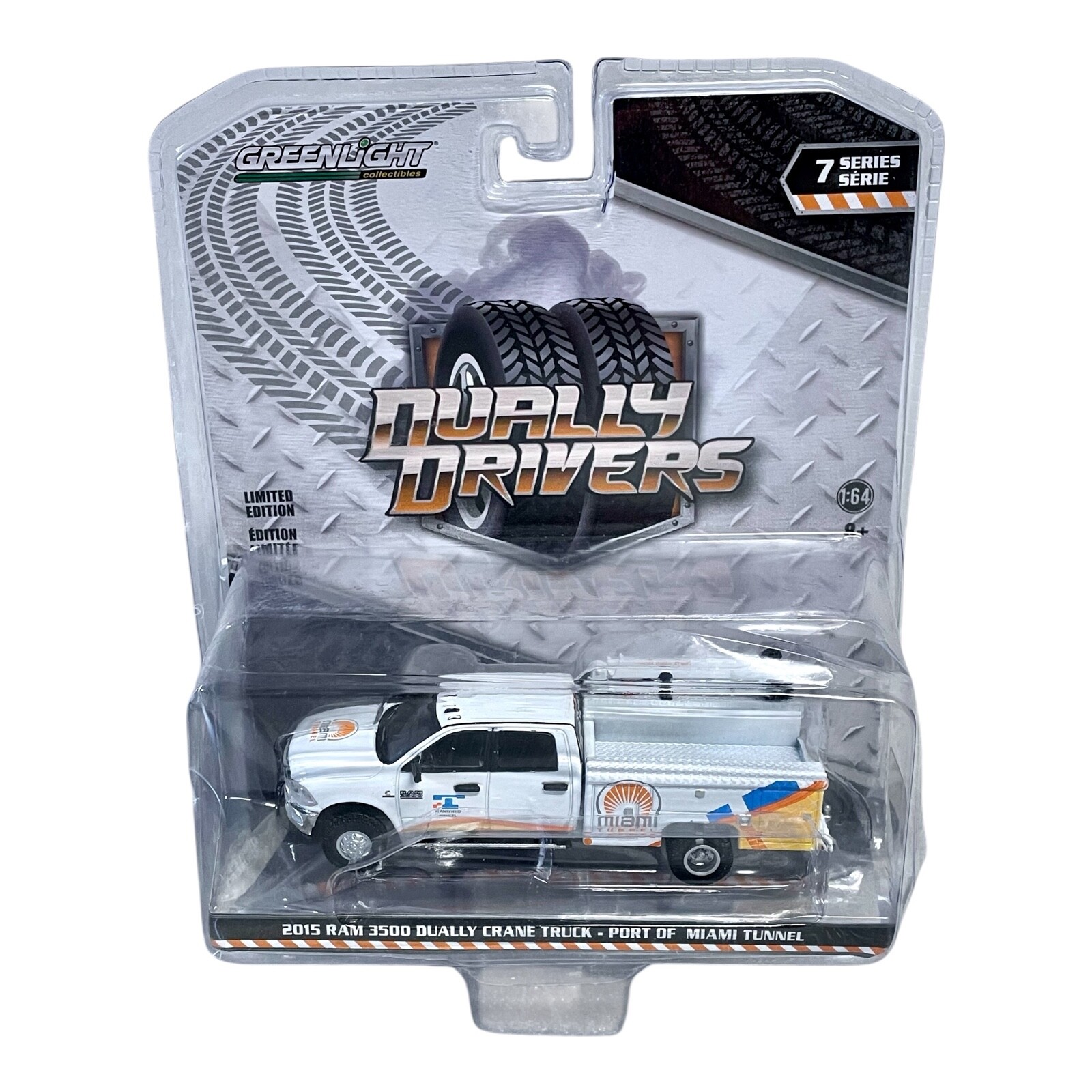 GreenLight 2015 Dodge RAM 3500 Crane Truck Port of Miami Tunnel Die Cast 1:64