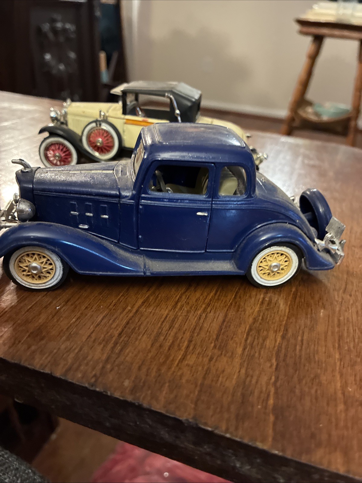 Diecast 1933 Chevrolet Eagle, 1927 314 Roadster 1:32