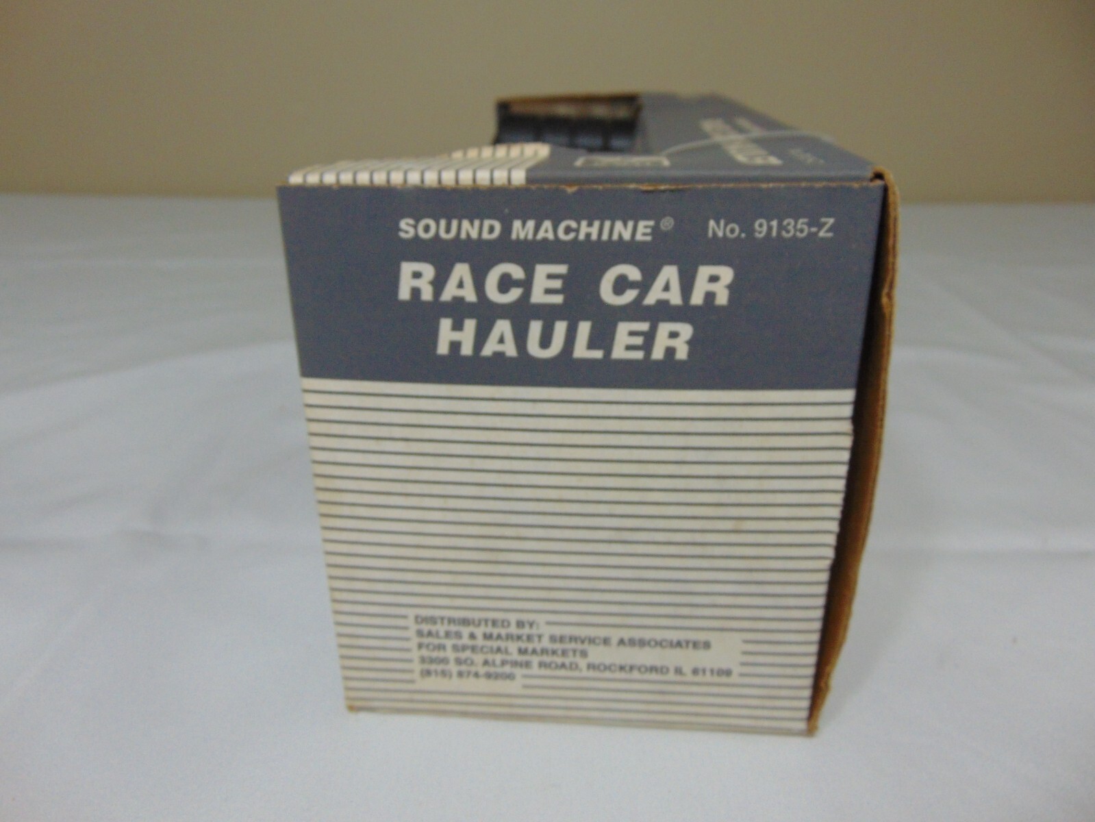 RARE 1997 NYLINT 9135Z FORD THUNDERBIRD RACE HAULER BRIGGS & STRATTON PROMO