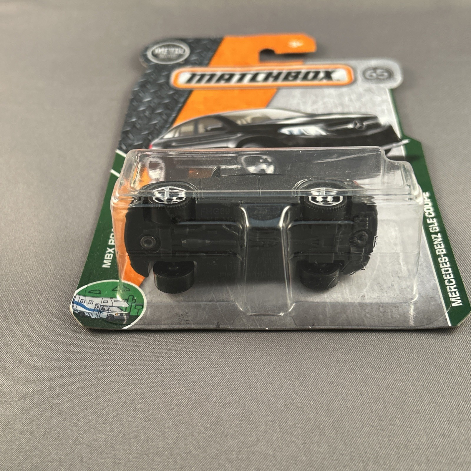 Matchbox 2018 Mercedes-Benz GLE Coupe Gray Mbx Road Trip 5/35