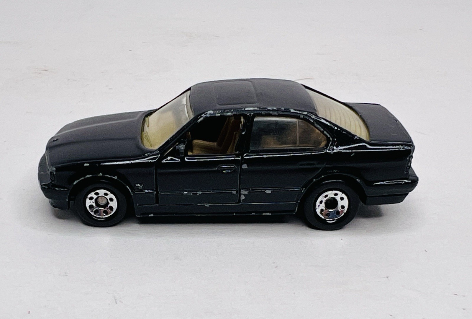 Vtg 1989 Matchbox BMW 5-Series Black Tan Interior Opening Doors