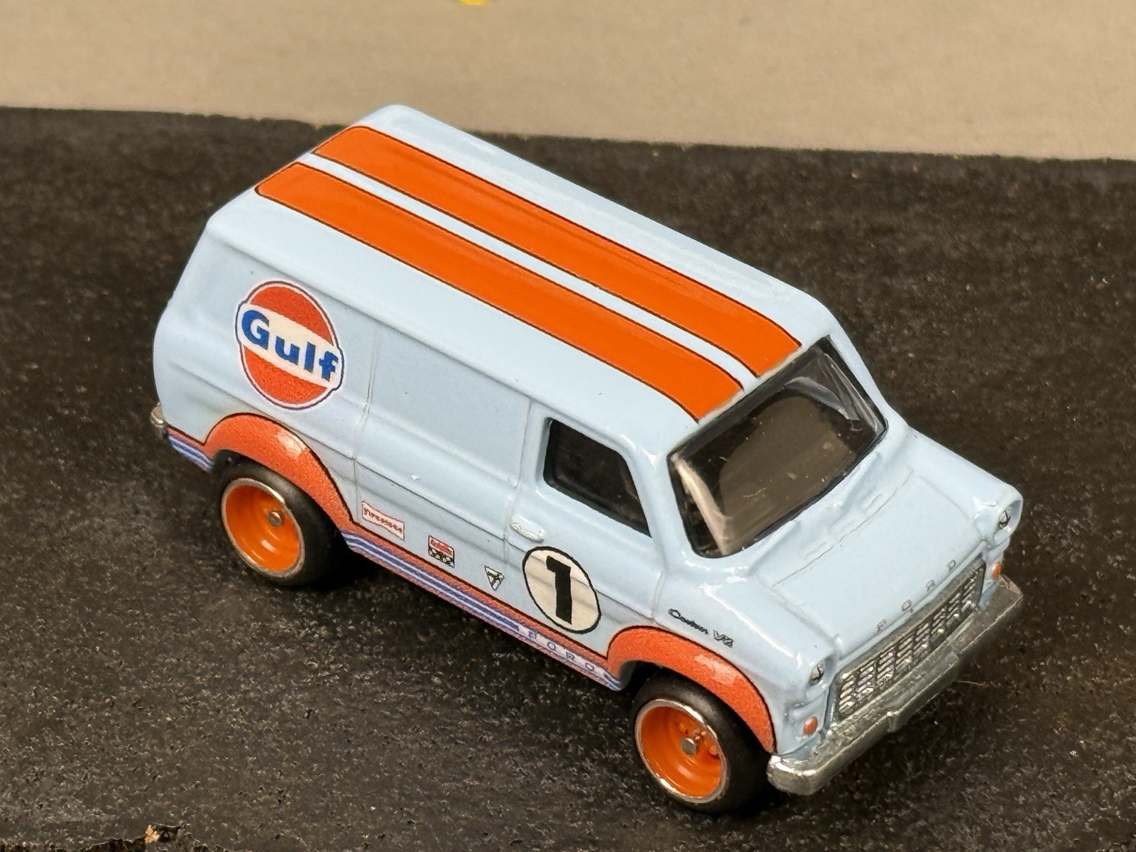 2026 Hot Wheels Ford Transit Supervan From Gulf Box Set Diorama New Loose!